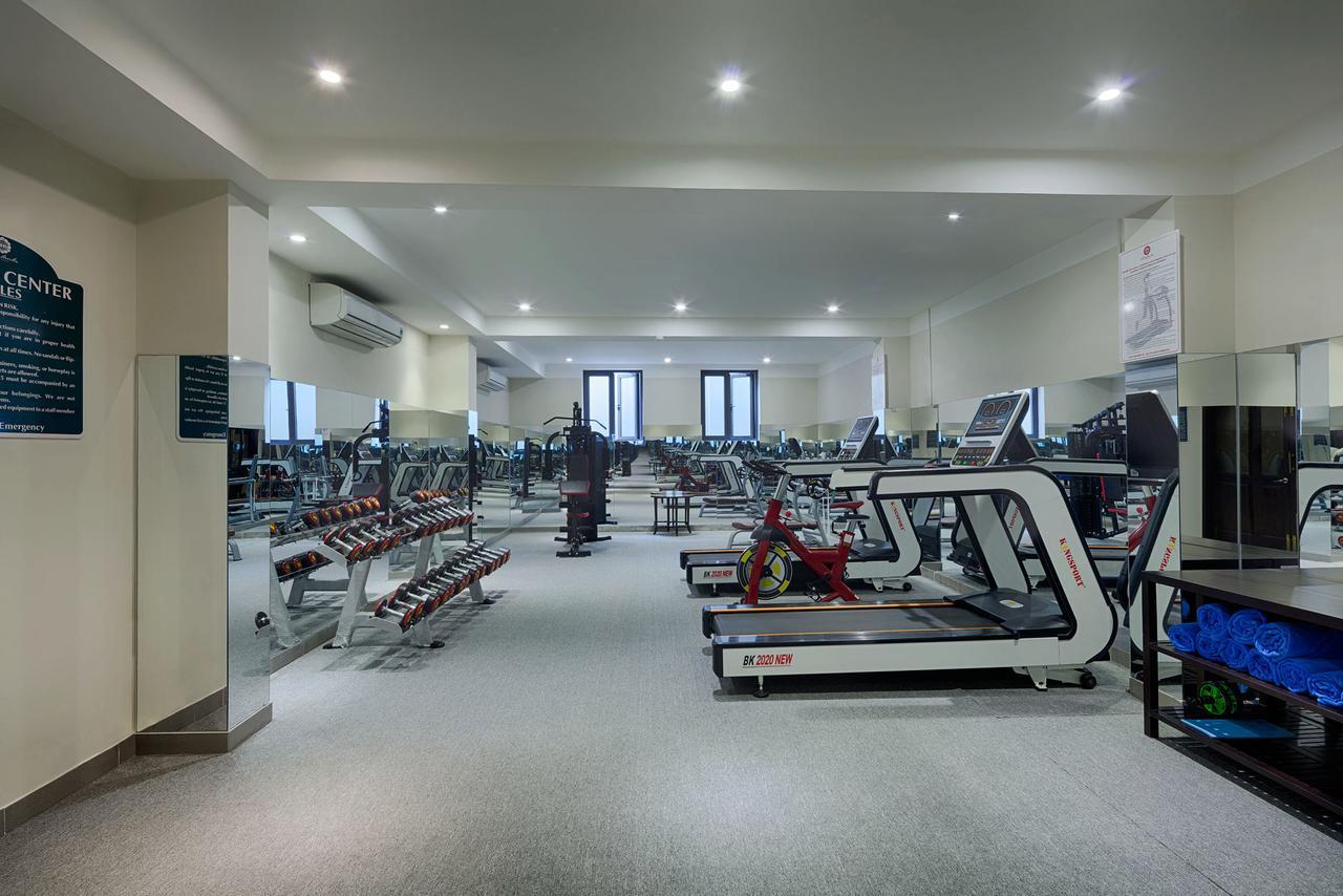 Little Riverside Hoi An . A Luxury Hotel & Spa Buitenkant foto The gym at the University of Westminster, Harrow Campus