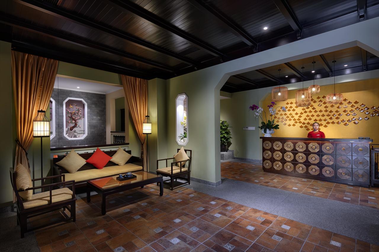 Little Riverside Hoi An . A Luxury Hotel & Spa Buitenkant foto Lobby