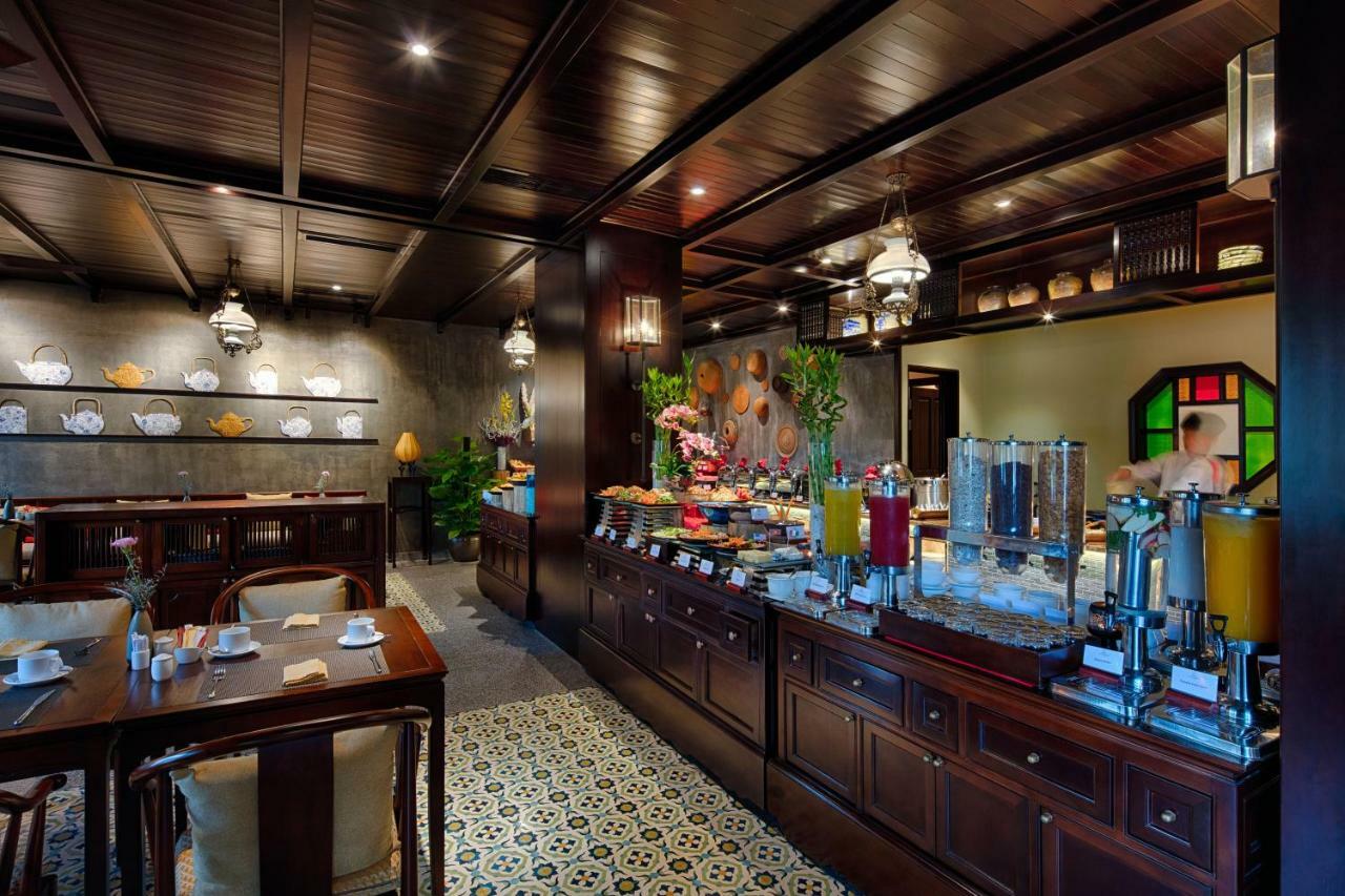 Little Riverside Hoi An . A Luxury Hotel & Spa Buitenkant foto The interior of the restaurant